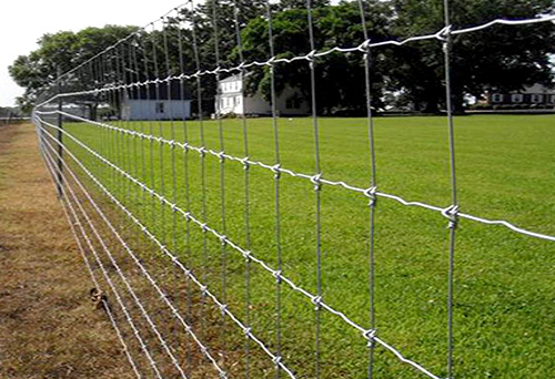 Field Fencing | Field Wire Fence | Metro Fence LLC